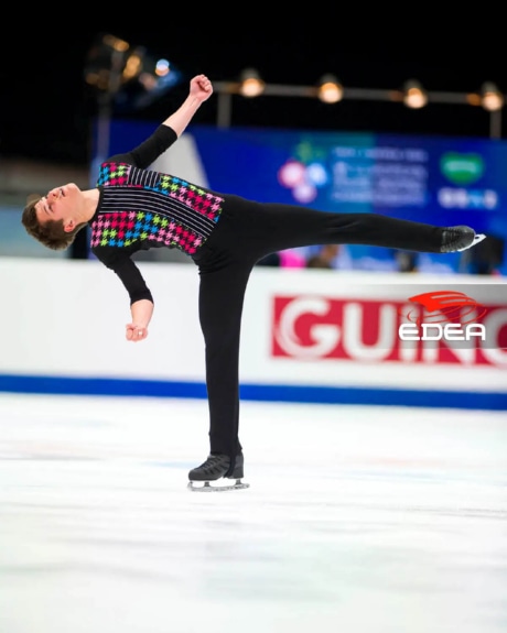 Ice Gallery Skates U.S.